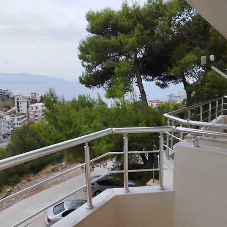 Apartament Gjergji Sarandë エクステリア 写真