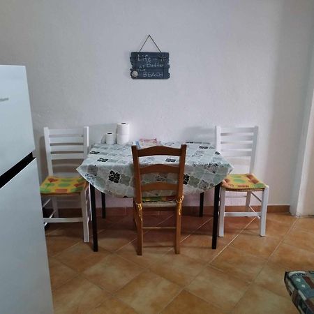 Apartament Gjergji Sarandë エクステリア 写真