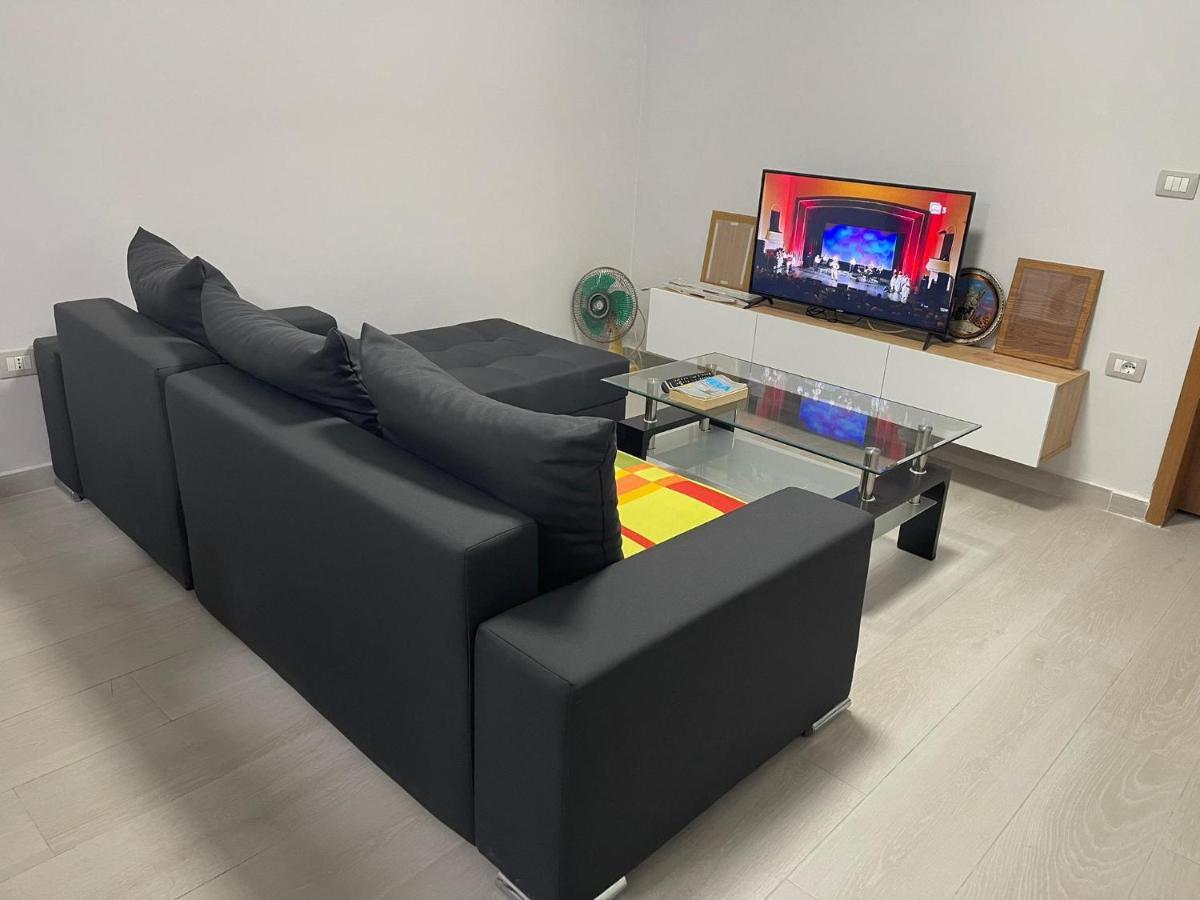 Apartament Gjergji Sarandë エクステリア 写真