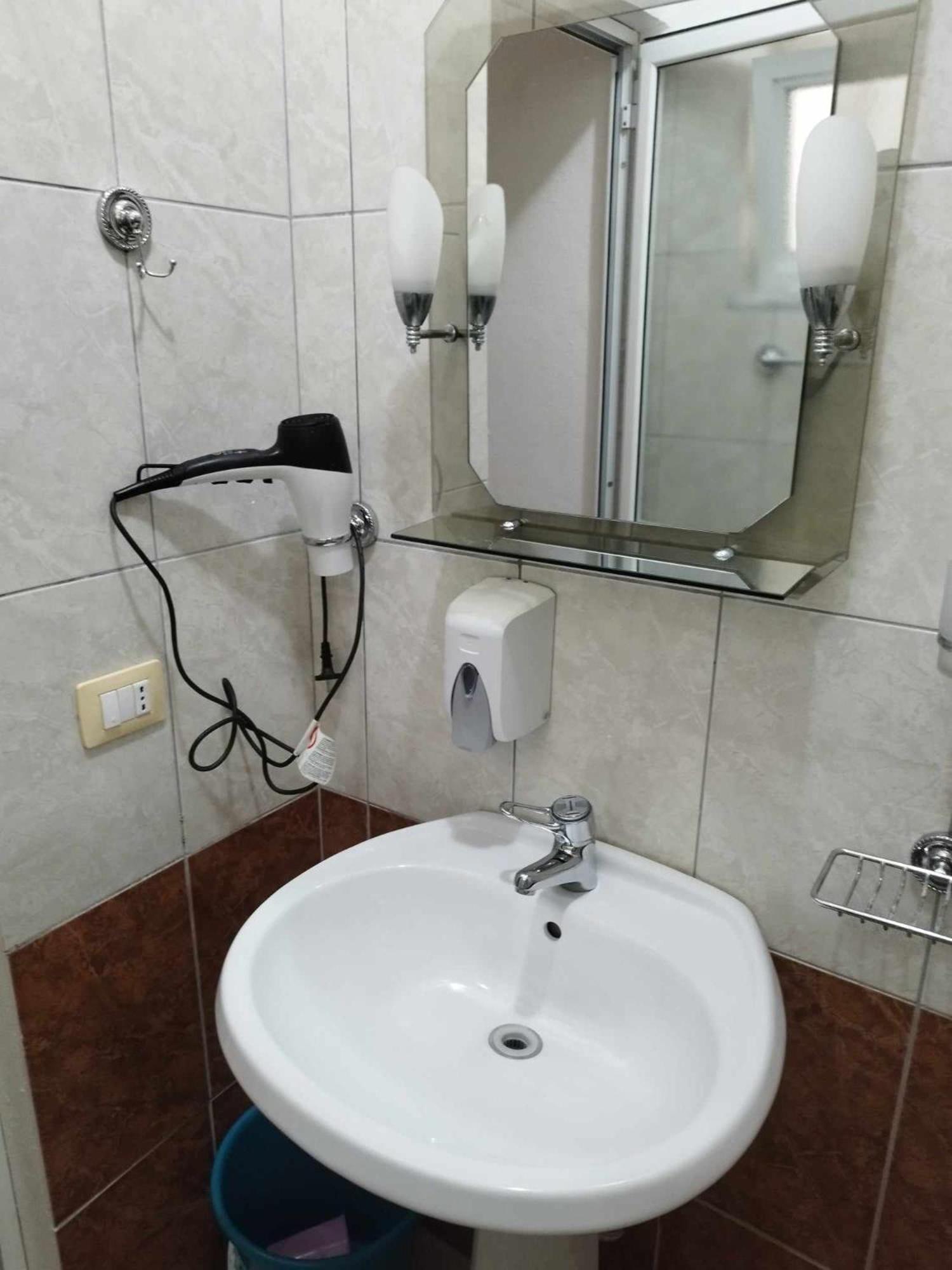 Apartament Gjergji Sarandë エクステリア 写真